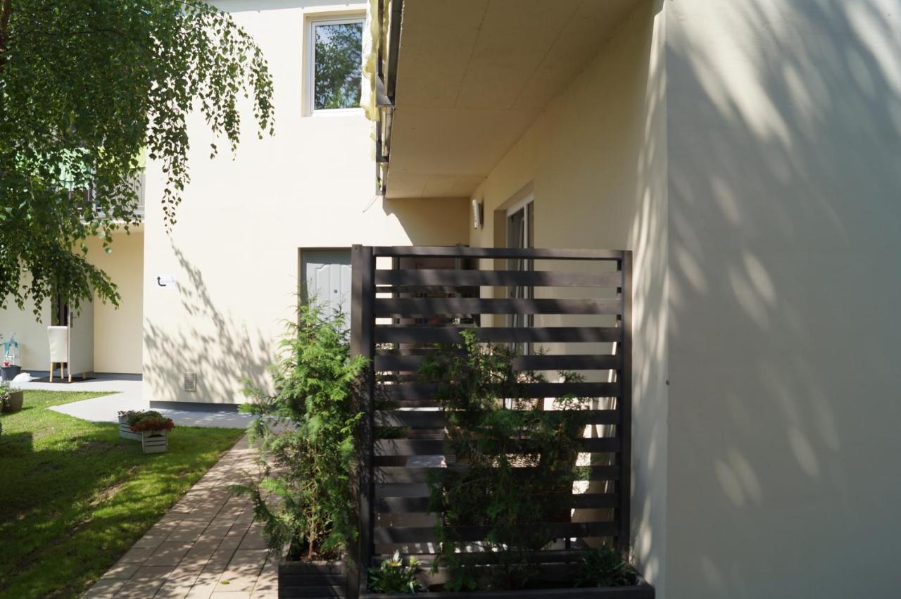 Bursztyn 2 Apartment Rewal Luaran gambar