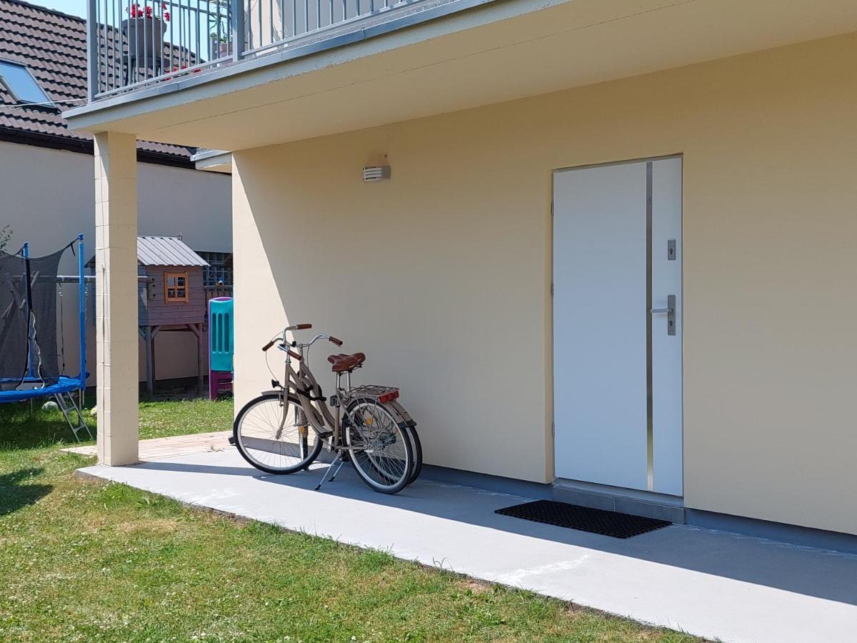 Bursztyn 2 Apartment Rewal Luaran gambar