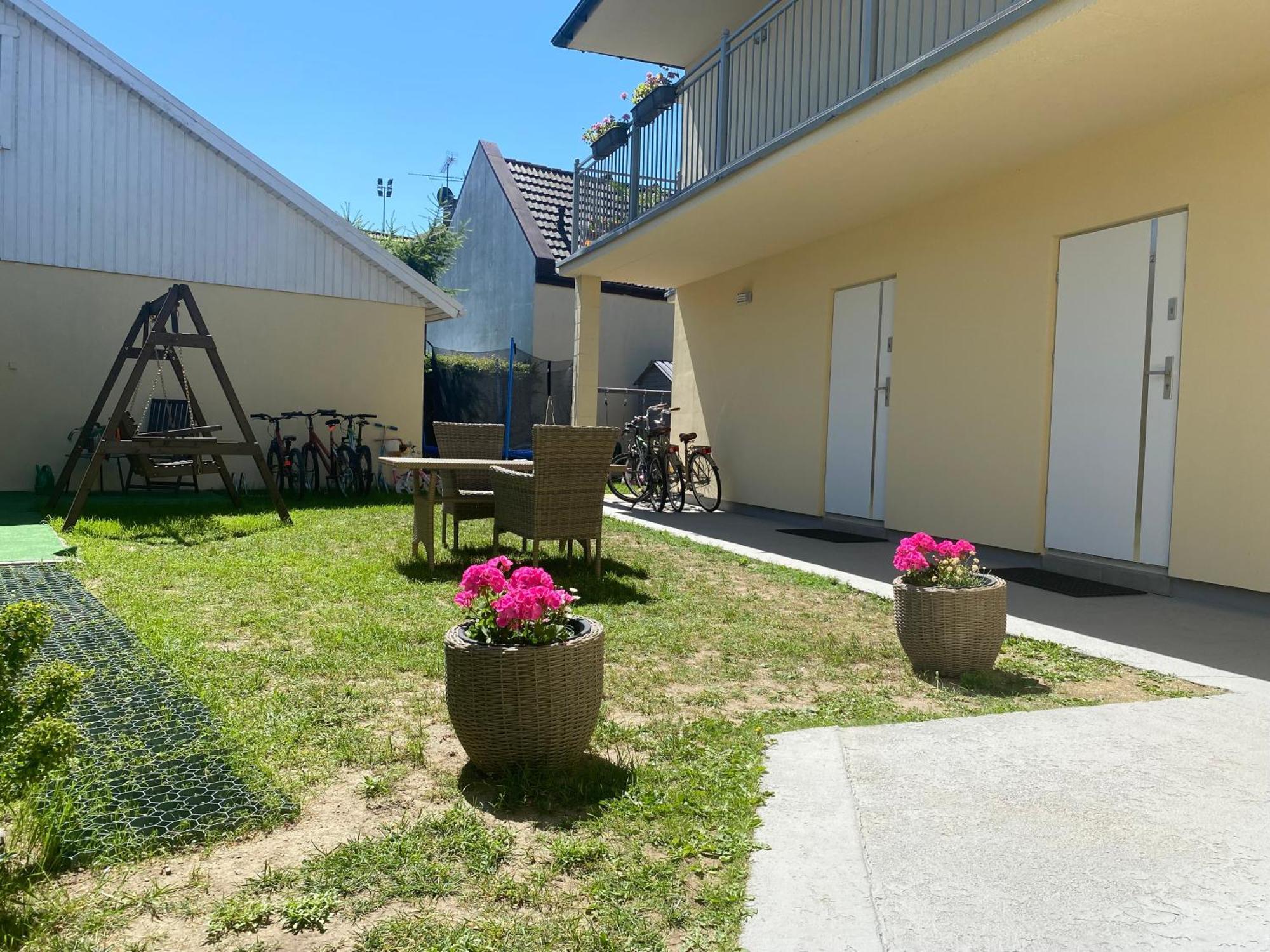 Bursztyn 2 Apartment Rewal Luaran gambar